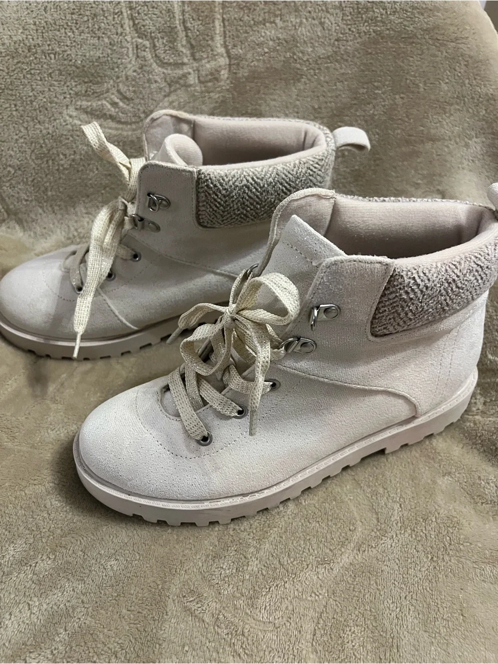 Kohl's Comfy Cream Lace-Up Kids/ Girls Hiking Boots